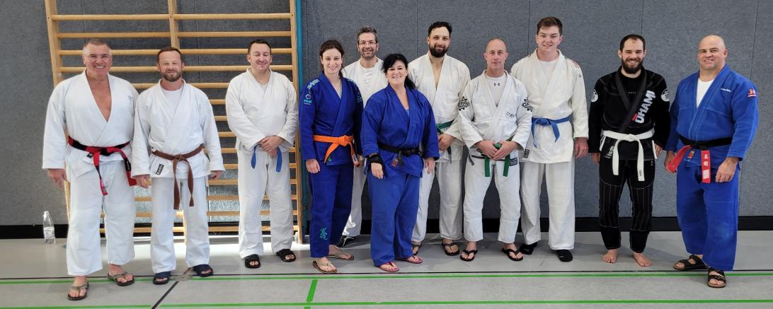 von links: Walter Knör, Torsten Pätzold-Löbner, Branko Schäpers, Marie Mair, Mario Hamers, Margie Partsch-Martin, Udo Rottmann, Martin Wiedemann, Jakob Hafenrichter, Hannes Hillebrand und Andy Hötzinger.