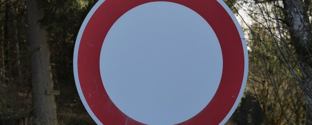 Sperrung Schild