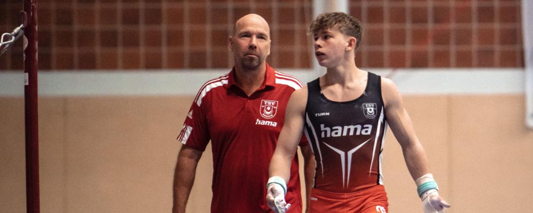 Kämpferische Leistung des TSV und tolle Moral bewiesen. Ferrie Blümel vor seiner Reckübung.