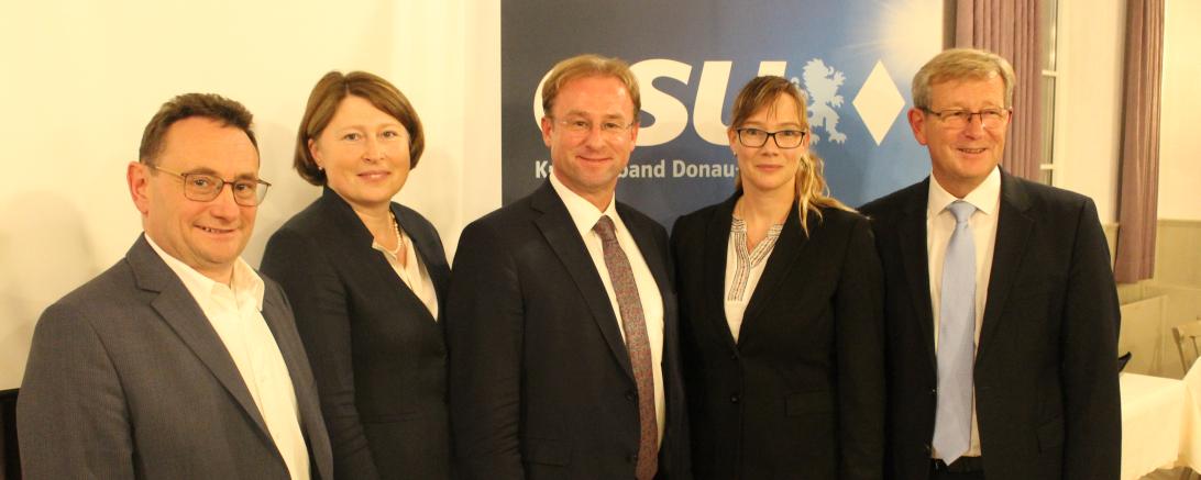 Die Kandidaten der CSU Donau-Ries für die Land- und Bezirkstagswahl.