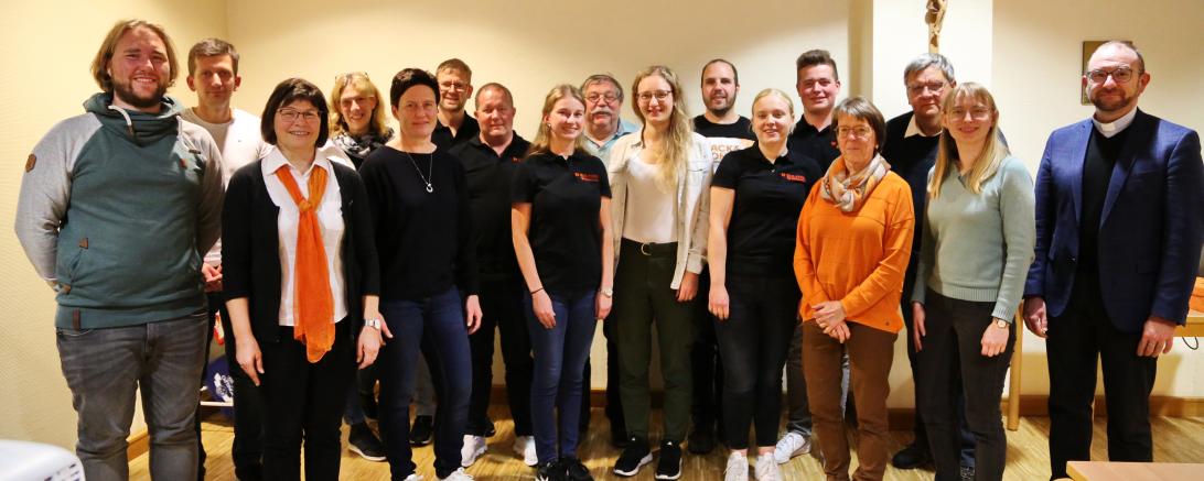 Das Bild zeigt die neue Vereinsführung. 