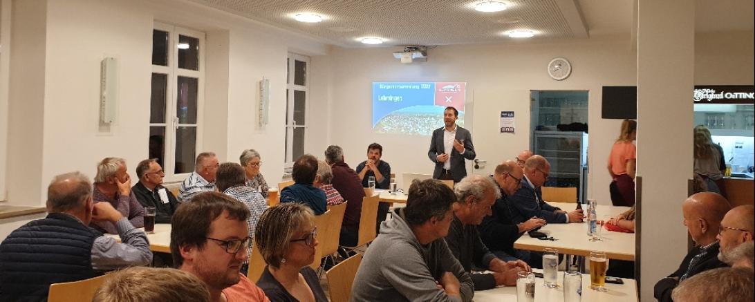 DAs Bild zeigt die Bürgerversammlung in Lehmingen.