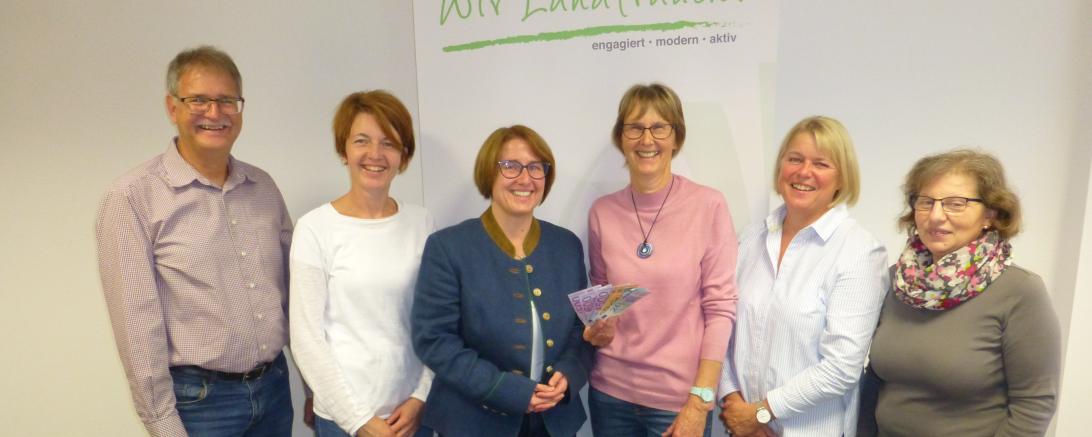 BBV Geschäftsführer Michael Stiller, Evi Wenninger, Kreisbäuerin Nicole Binger, Michaela Rein, Monika Gastl, Inge Leinfelder 