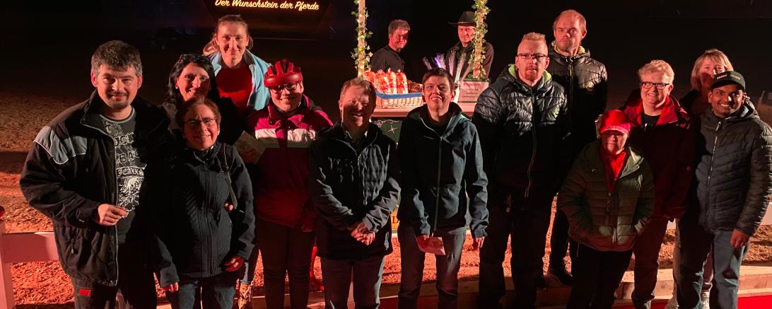 Ein Teil der Show-BesucherInnen aus den Nördlinger Wohnheimen der Lebenshilfe.