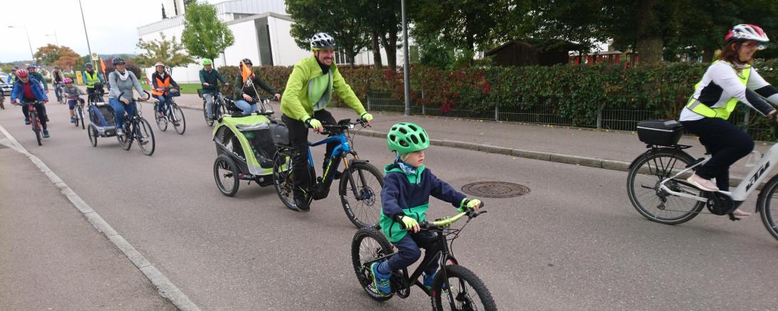 Nicht immer ist radeln in Donauwörth so sicher und macht so viel Spaß wie bei der Kidical-Mass-Demo im September.