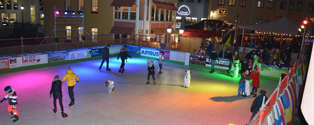 Im Bild ist Donauwörths-Eislaufbahn zu sehen.
