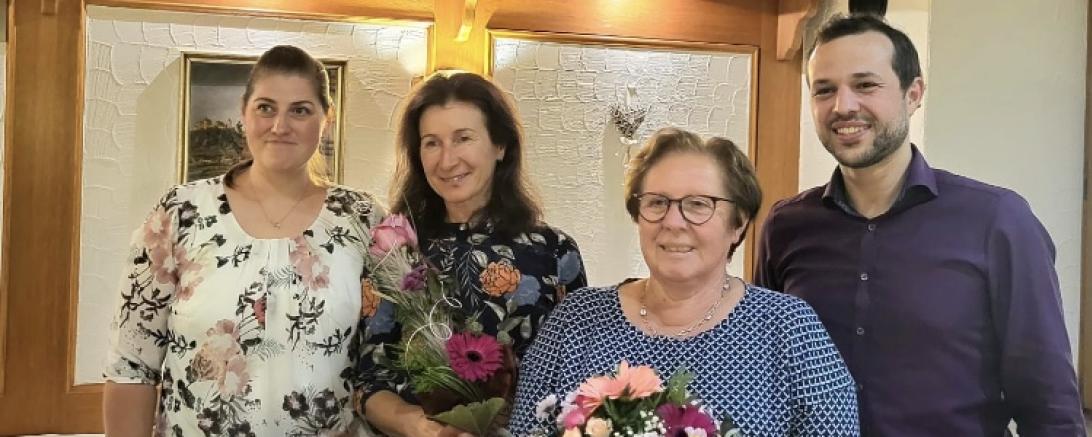 Andrea Mailänder, Siglinde Schmid, Rosmarie Löffler und Geschäftsführer Michael Mailänder bei der Mitarbeiterehrung.