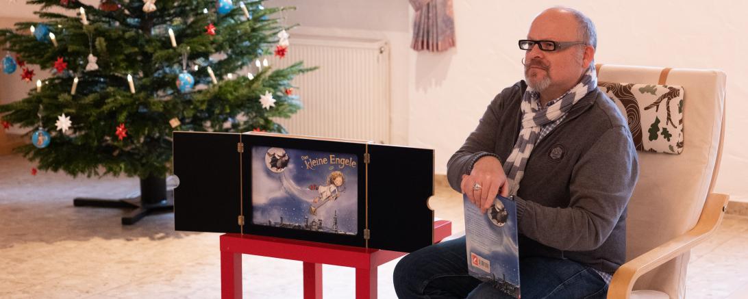 Autor Michael Moratti bei einer Lesung im Maisaal