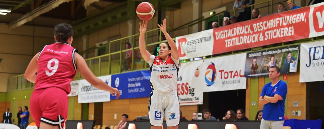 Das Bild zeigt Anissa Pounds in Aktion 