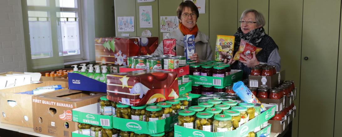 Weihnachtspakete für die Wemdinger Tafel