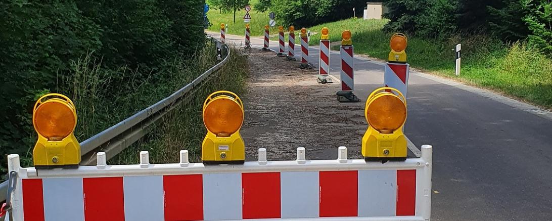 Schadstelle auf Höhe der Wochenendhaussiedlung vor der Sanierung