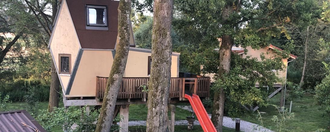 Das Baumhaus „Nest“