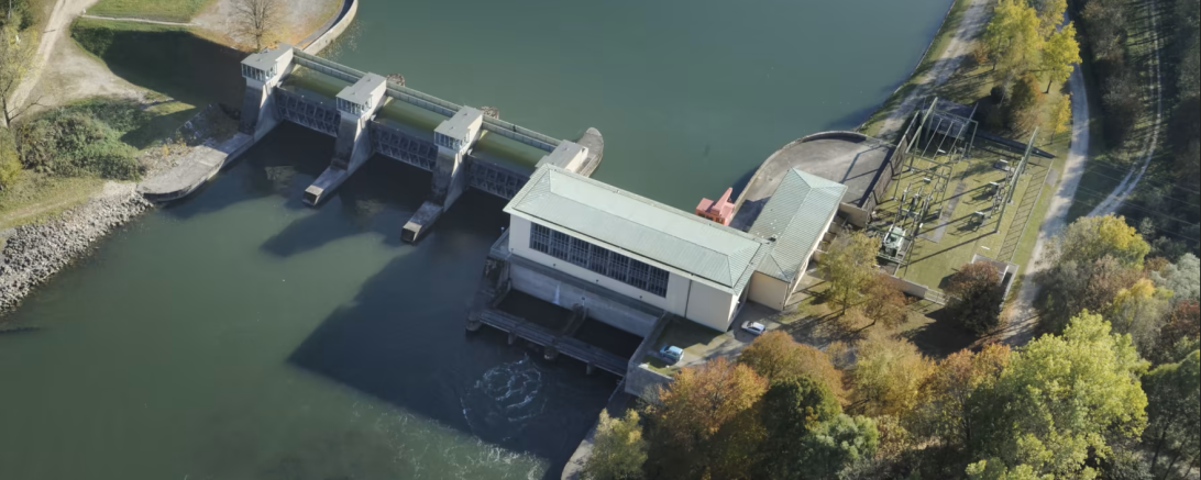 Die neue Fischwanderhilfe in Oberpeiching hilft Fischen bei der Wanderung das Lechkraftwerk zu passieren und sichert so die Artenvielfalt. Die Bauarbeiten hierzu beginnen in dieser Woche.