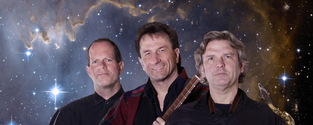  iim Bild zu sehen ist Clemens Bittlinger und Team