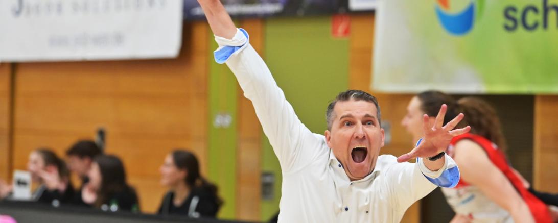 Im Bild ist der Angels-Coach Tony Imreh zu sehen.