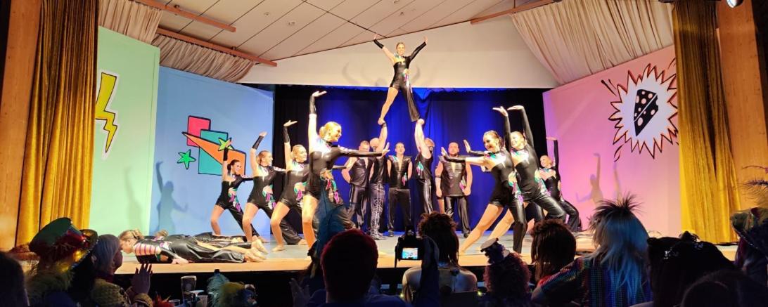 Die Blaumeisen beeindruckten mit ihrer Show.