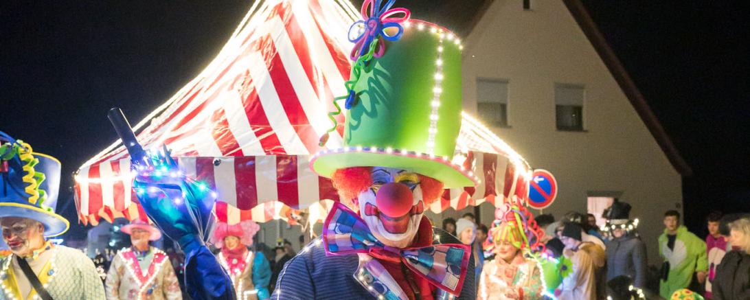 Das Bild zeigt den Bäumenheimer Nachtumzug 2023.