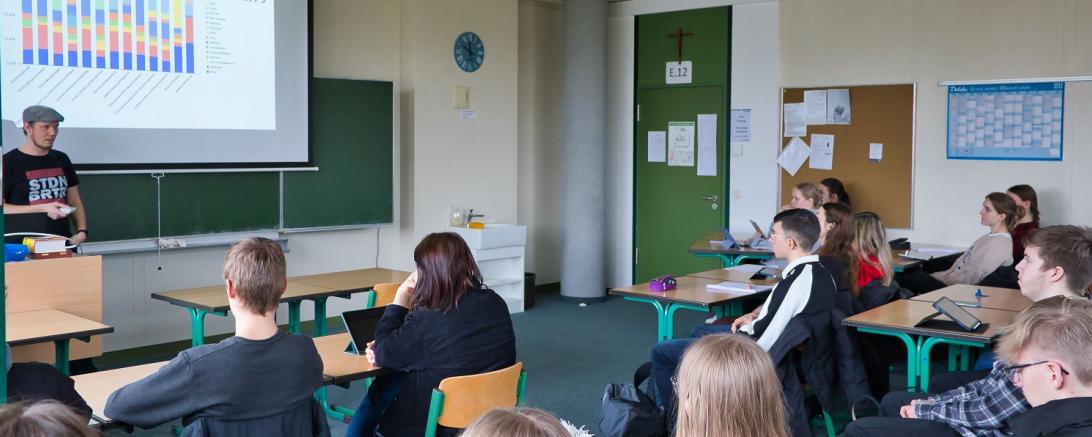 Sechs Hochschulen zu Gast beim Studieninformationstag an der FOS/BOS Donauwörth|Donauwörth|Donau ...