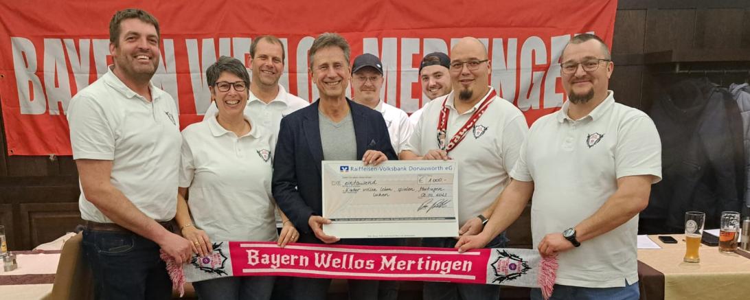 Spendenüberaben Bayern Wellos Mertingen e.V. an Martin Oberman