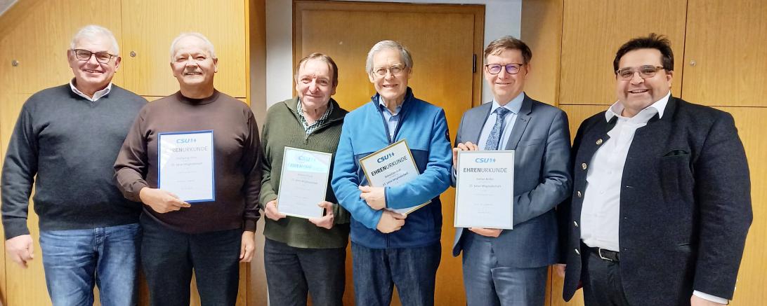 Die geehrten Mitglieder des CSU Ortsverband Oberndorf-Eggelstetten.