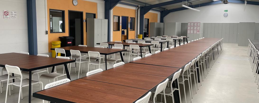 Der Aufenthaltsraum in der neuen Flüchtlingsunterkunft in Donauwörth. 