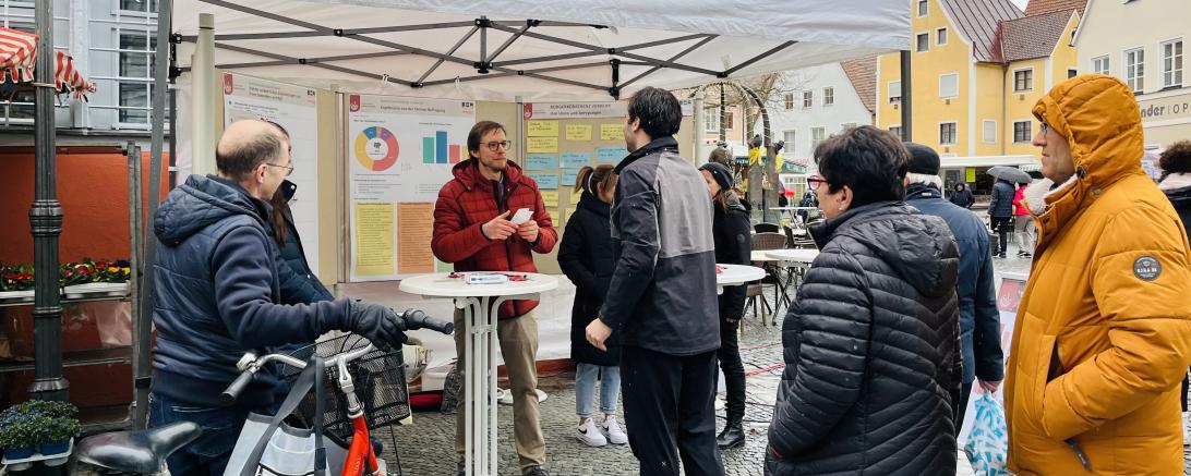 Wer keine Zeit hatte, an der Bürgerkonferenz teilzunehmen, konnte am begleitenden Marktstand seine Ideen einbringen und Wünsche äußern.
