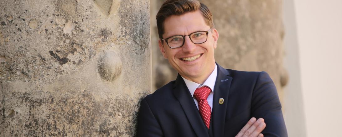 Oberbürgermeister David Wittner lädt anlässlich der Hälfte seiner Amtszeit zur persönlichen Rathausführung ein. 