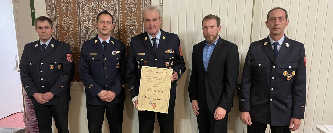 v.l.: stv. Kdt. Thomas Foltin, KBI Marco Härtle, Ehrenkommandant Thomas Fink, Bgm Thomas Heydecker, Kdt. Daniel Härtle.