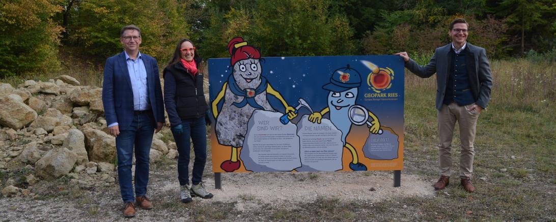 Geschäftsführerin Heike Burghardt, Landrat Stefan Rößle, OB David Wittner.