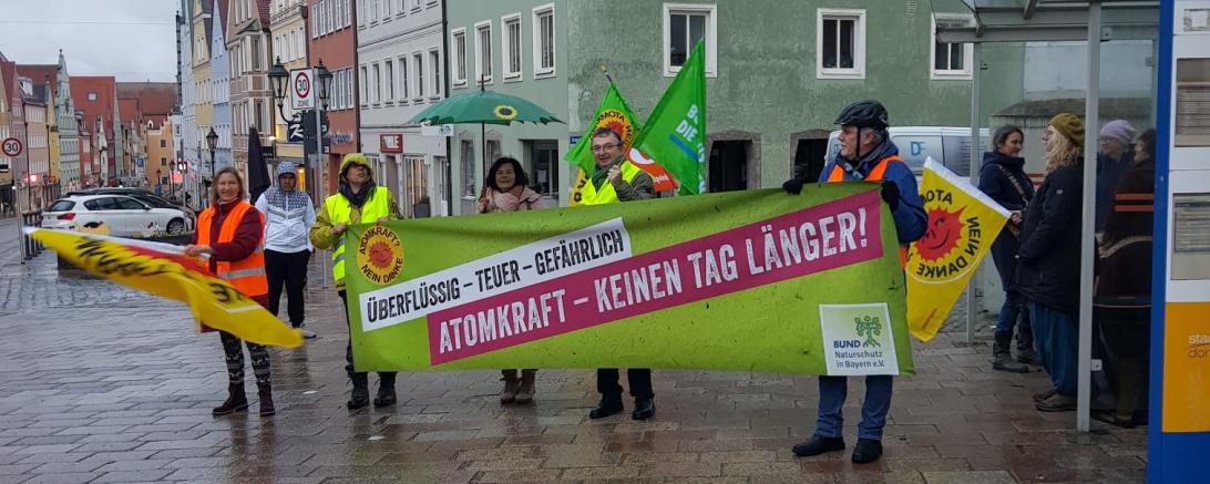 Die Mahnwache zur Energiewende.