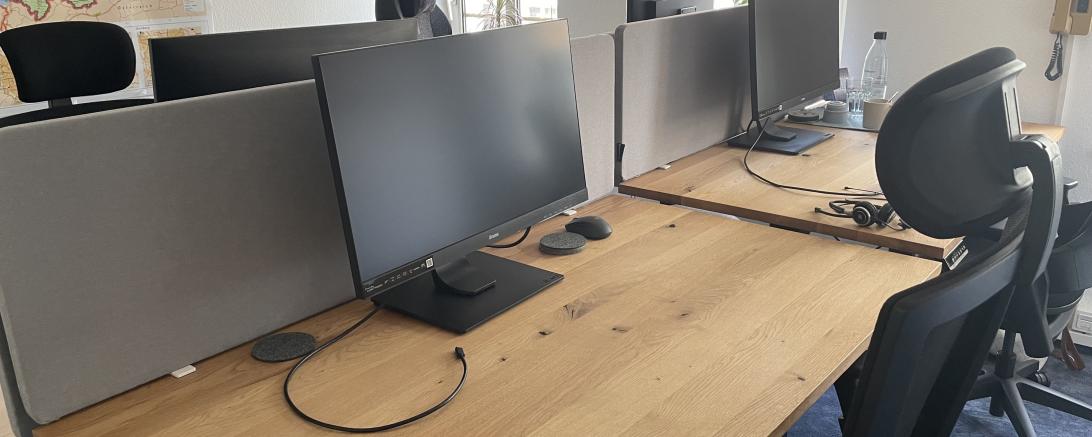 Nur für einen halben Tag oder gar für Monate - die Schreibtische im "donaudesk" kann man individuell anmieten. 