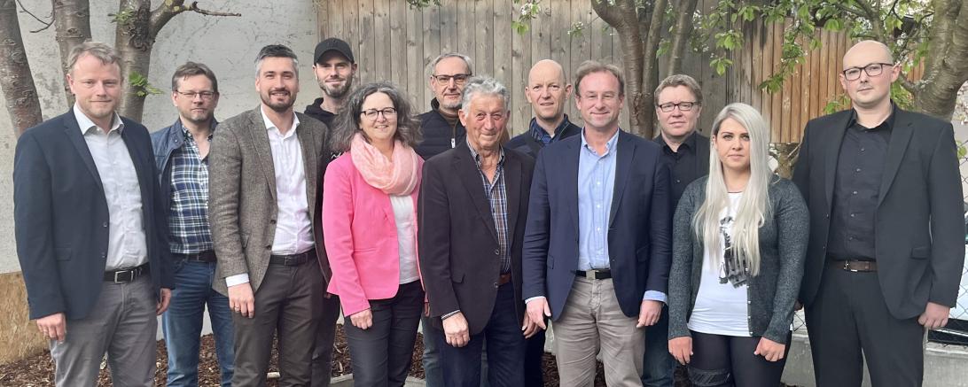 Die neu gewählte Vorstandschaft des CSU-Ortsverbandes Donauwörth v.l.n.r.: Stefan Loh, Bernd Neuber, Jonathan Schädle, Stephan Geist, Alexandra Waschner-Probst, Thomas Strobl, Josef Müller, Gerhard Rauwolf, MdL Wolfgang Fackler, Jürgen Weißenburger, Sabine Erdle, Stanislaw Bauer