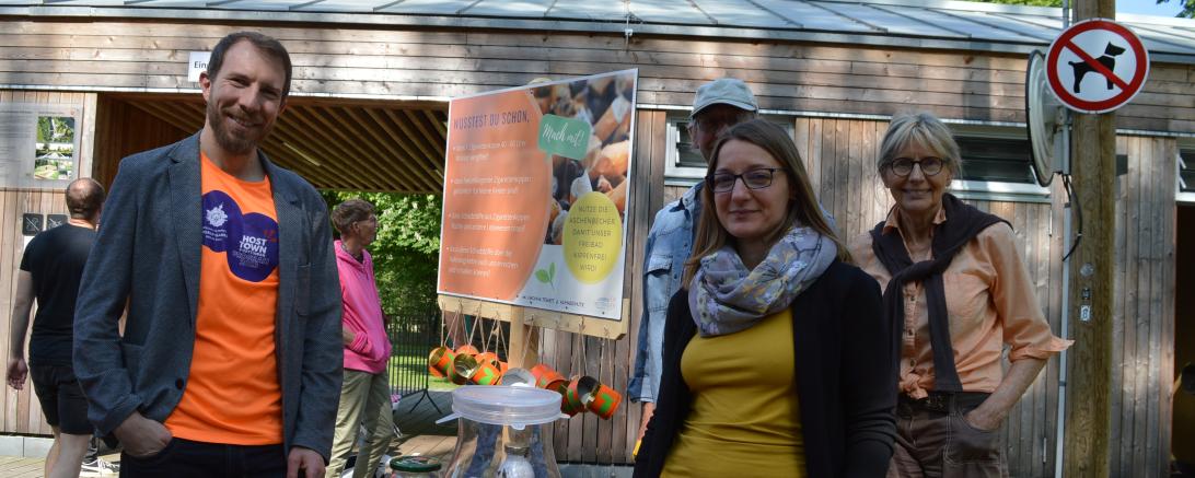 Das Bild zeigt Thomas Heydecker, Susanne Hertle, Peter und Halo Sperling (verdeckt).