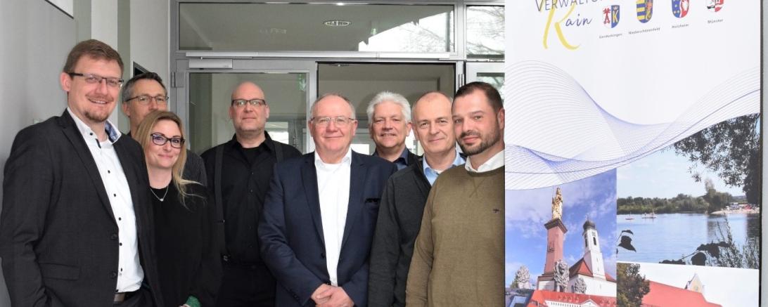 Foto von links: Gemeinschaftsvorsitzender Jürgen Raab, Doreen Helmich, Helmut Kratzer, Helge Rabe, Rudolf Ehrensberger, Ralf Turban, Markus Heidenreich, Christian Suckert (auf dem Bild fehlen Heike Fischer und Melanie Mayinger).