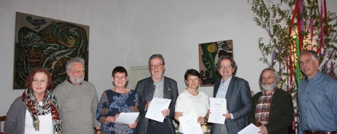 Die Jubilare (von links). Gerda Fischer (Schatzmeisterin), Rudi Schubert (2.Vorsitzender), Dr.Dagmar Nebinger (50 Jahre), Konrad Hornung (50 Jahre), Gabi Miller (40 Jahre), Armin Neudert (40 Jahre), Wolfgang Schmid (40 Jahre), Alexander Helber (Vorsitzender).