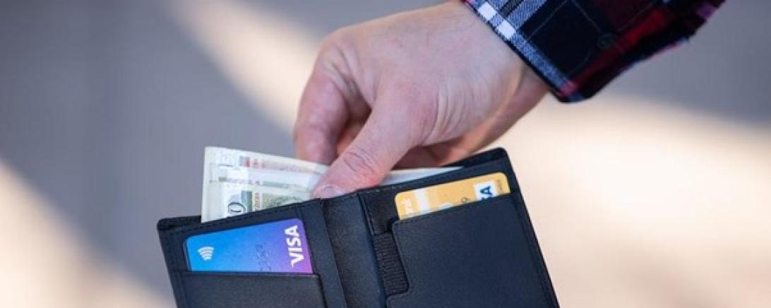 Ein voller Geldbeutel.