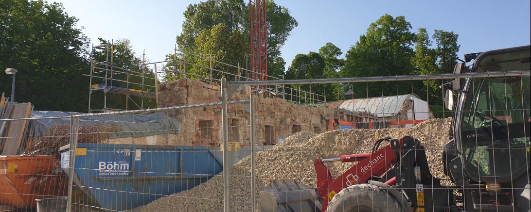 Das Bild zeigt die Baustelle.