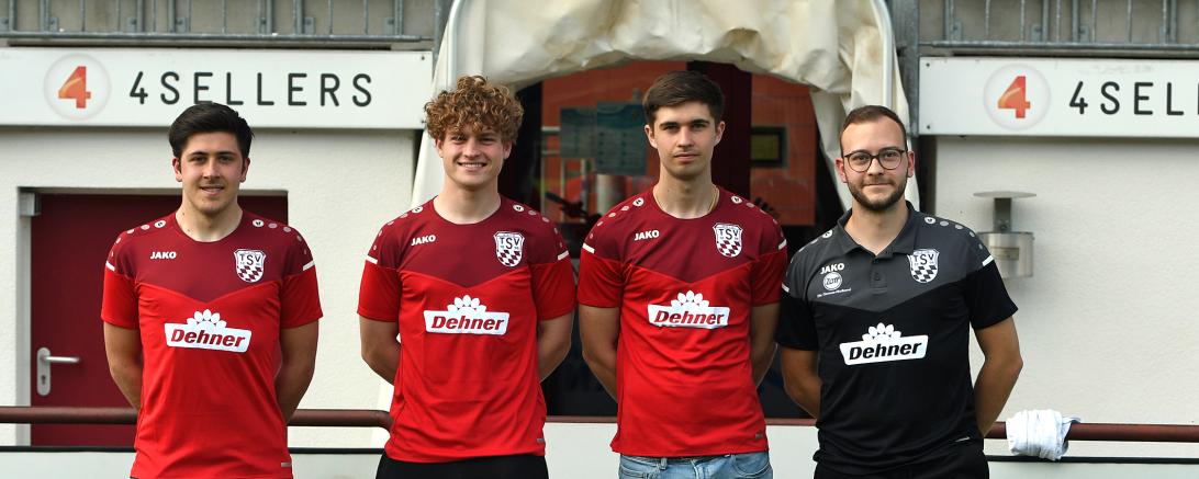 von links: Julian Bosch, Etienne Perfetto, Philippe Bauer und Abteilungsleiter Michael Haid