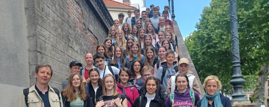 Etliche Schülerinnen und Schüler des THG Nördlingen waren im Rahmen des Austauschprogramms in Riom zu Gast