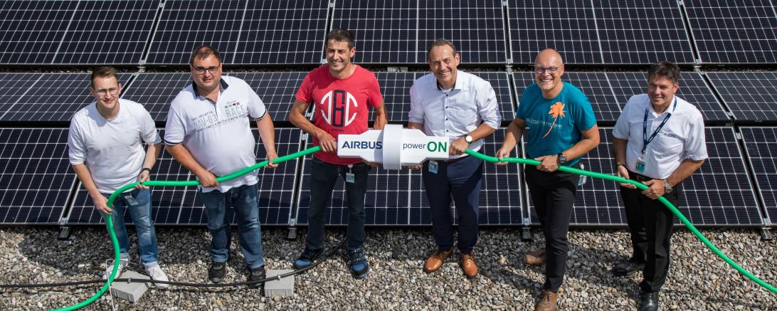 v.l.: Reinhard Fellner, Energiemanagement, Timo Gayr, Elektromeister, Martin Behringer, Projektleiter, Helmut Färber, Standortleiter, Guido Lumpe, Leiter Energie und Gebäudemanagement, Markus Schlaugat, Leiter Facility Management.