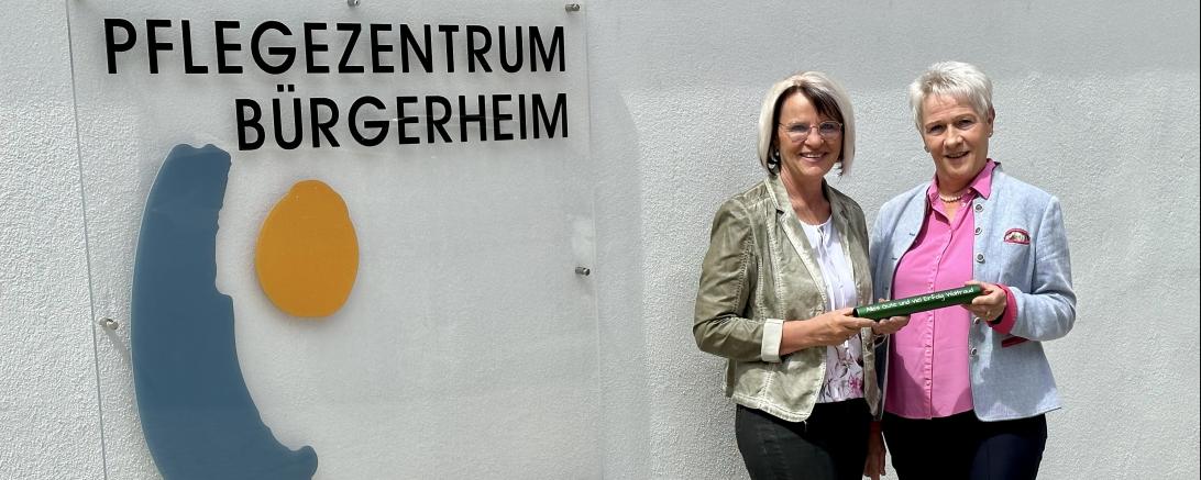 Waltraud Dollmann übernimmt die Leitung des Donau-Ries Seniorenheims Bürgerheim Nördlingen von Elisabeth Oestringer.