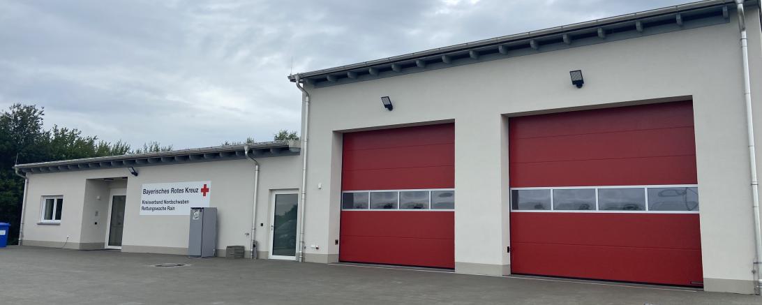 Die neue Rettungswache im Schlehenweg in Rain. 