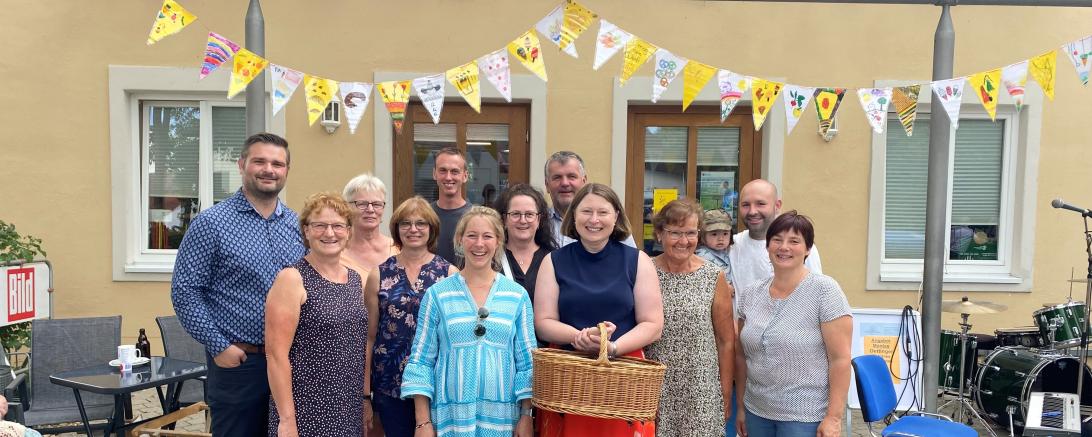 Die offizielle Eröffnung der regionalen Einkaufswoche 2023 im Dorfladen Megesheim.
