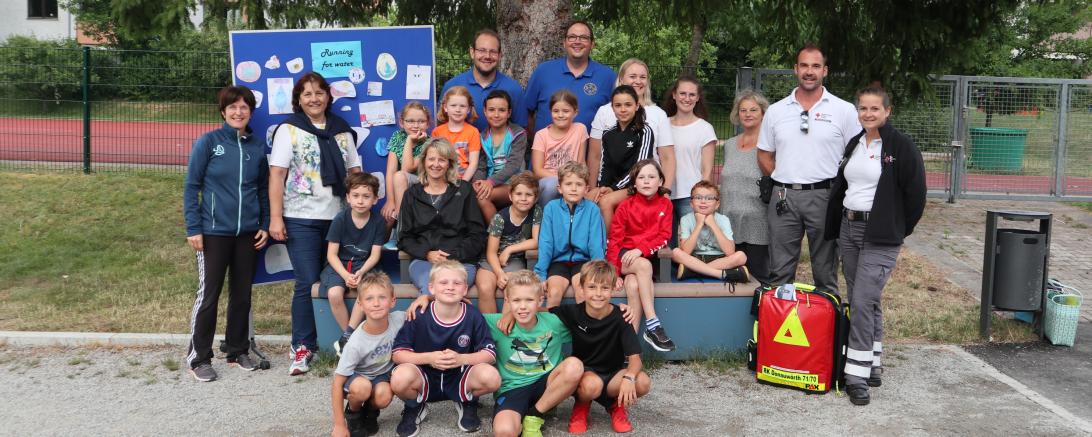 „Running for water“  - Sponsorenlauf an der Sebastian-Franck-Grundschule mit unfassbarem Erfolg 