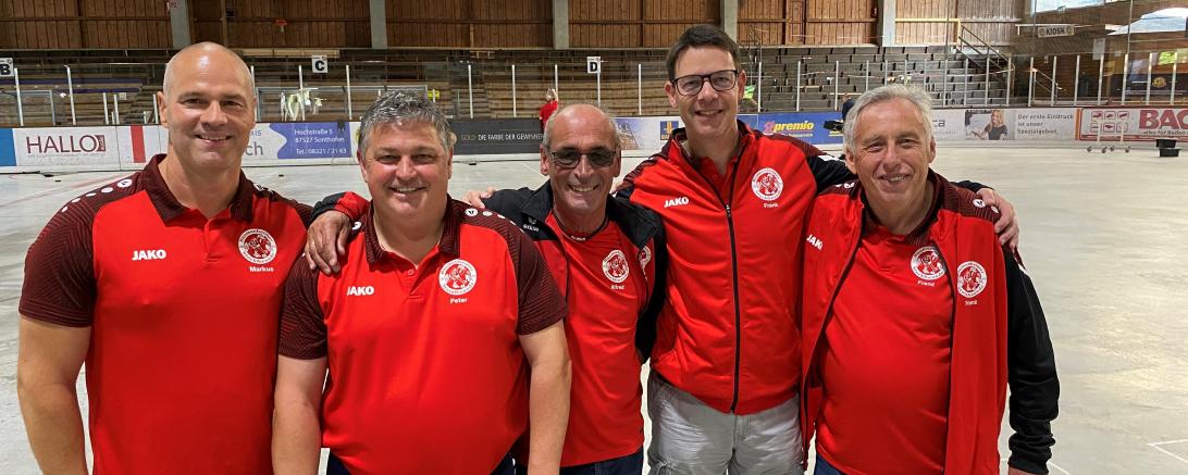 Markus Reiner, Peter Rühl, Mannschaftsführer Alfred Zinsmeister, Frank van Baalen und Franz Schneider