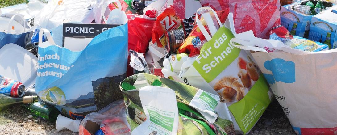 Umweltverschmutzung durch wilden Müll.