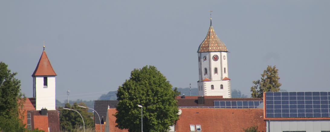 Munningens Kirchturm in Schieflage