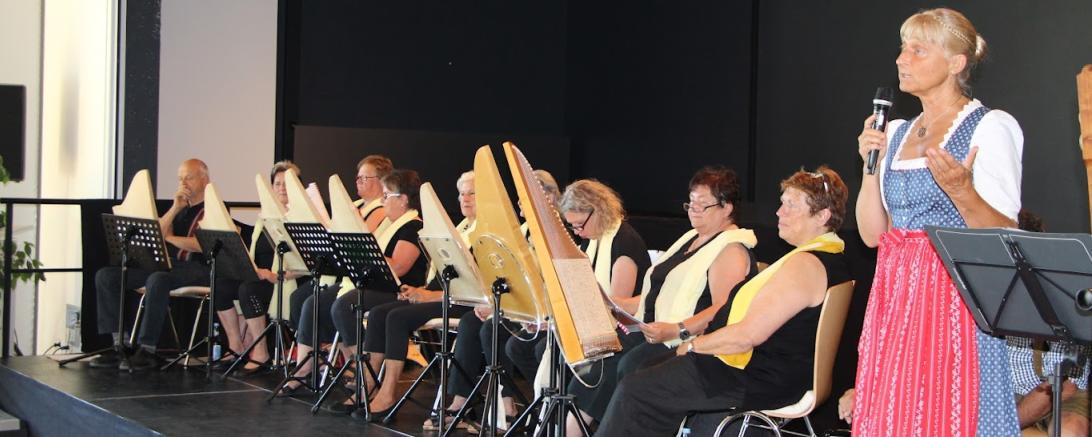 Volksliedersingen im B+ Zentrum