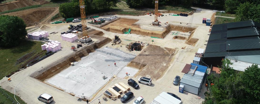 Das Bild zeigt die Baustelle des Hallenbads Nördlingen