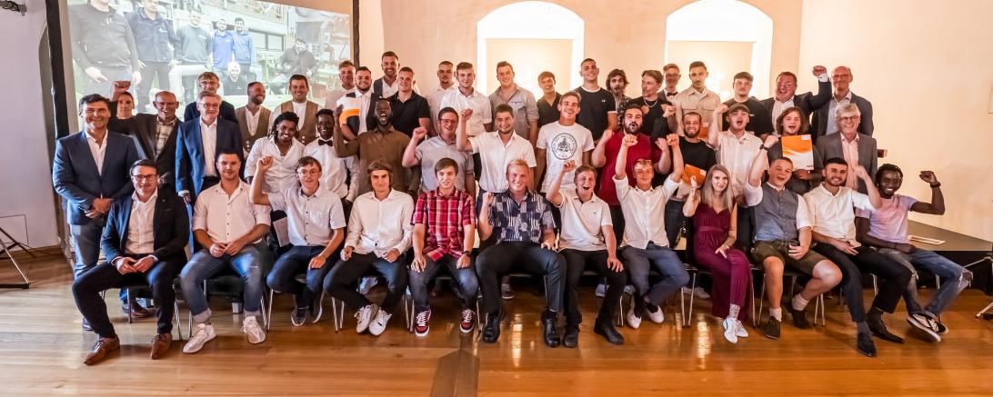 Das Bild zeigt die Freisprechungsfeier der Bauinnung Nordschwaben